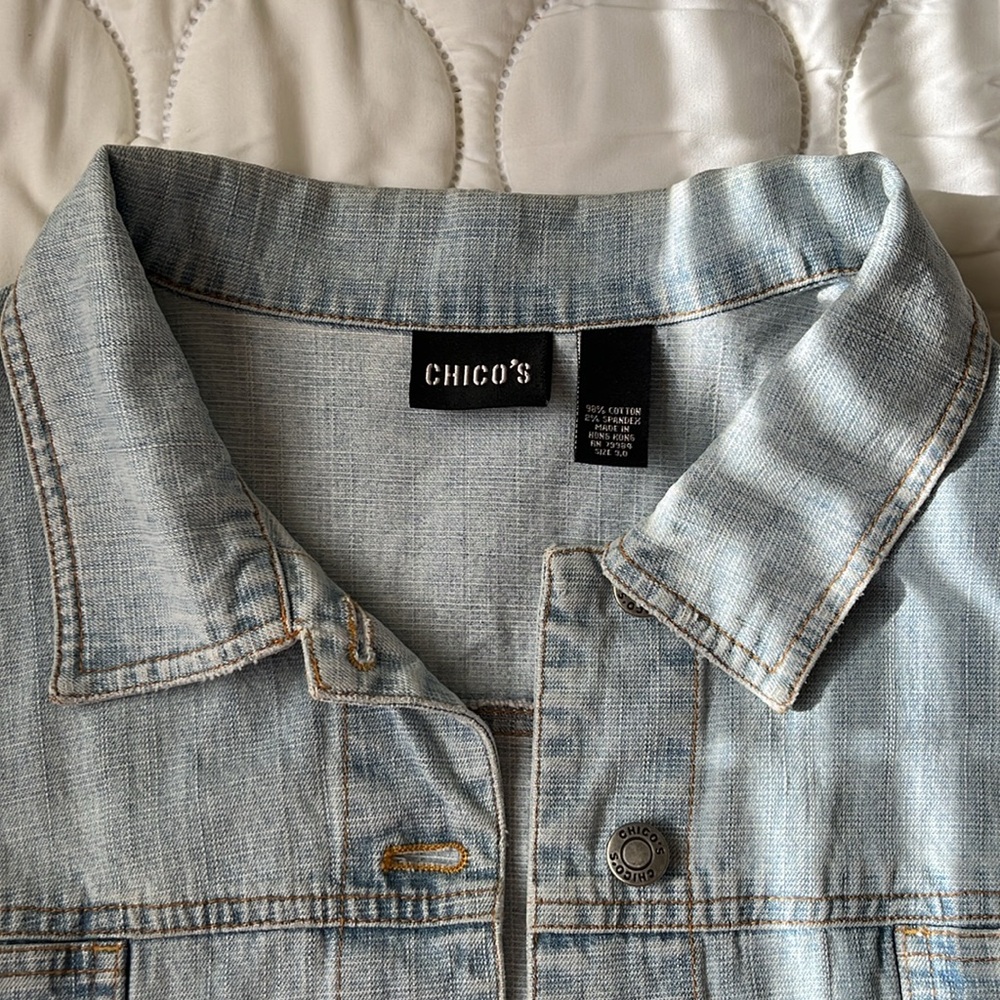 Chico’s 3 denim jean jacket - Picture 5 of 7